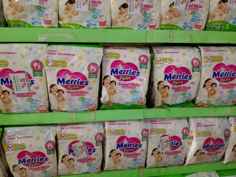 Merries pants M1