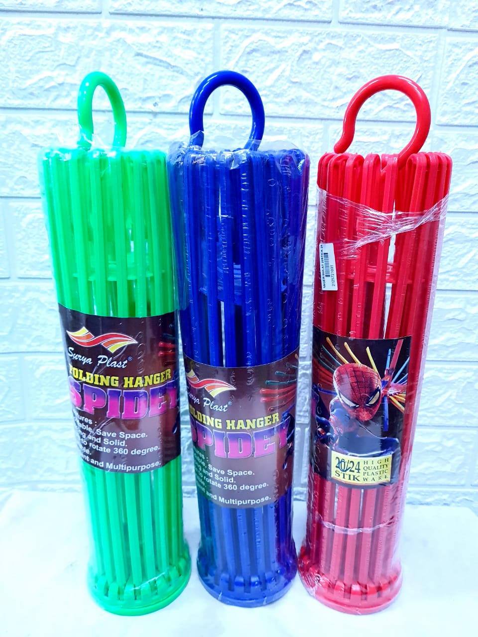 FOLDING HANGER 20 STICK