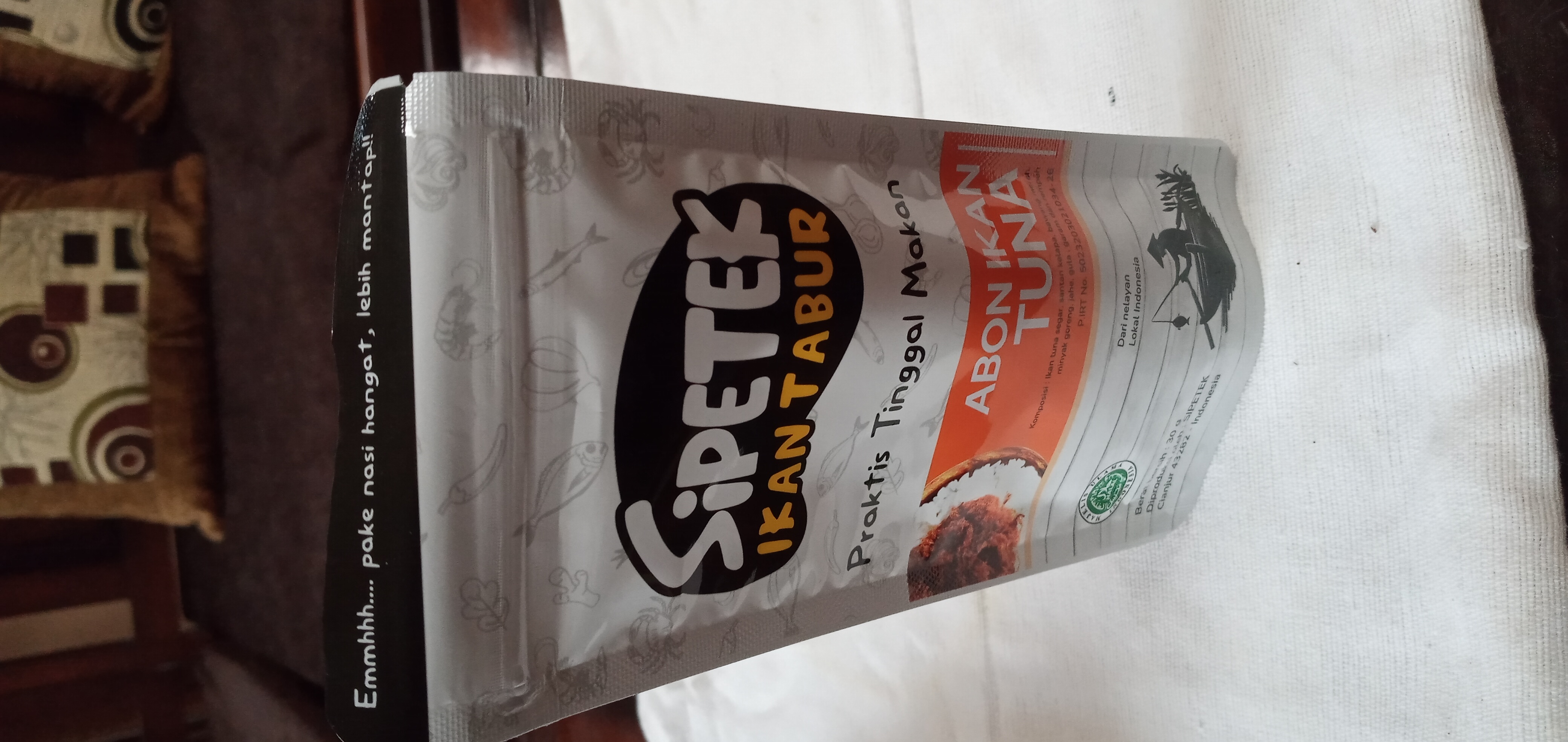 Sipetek ikan tabur