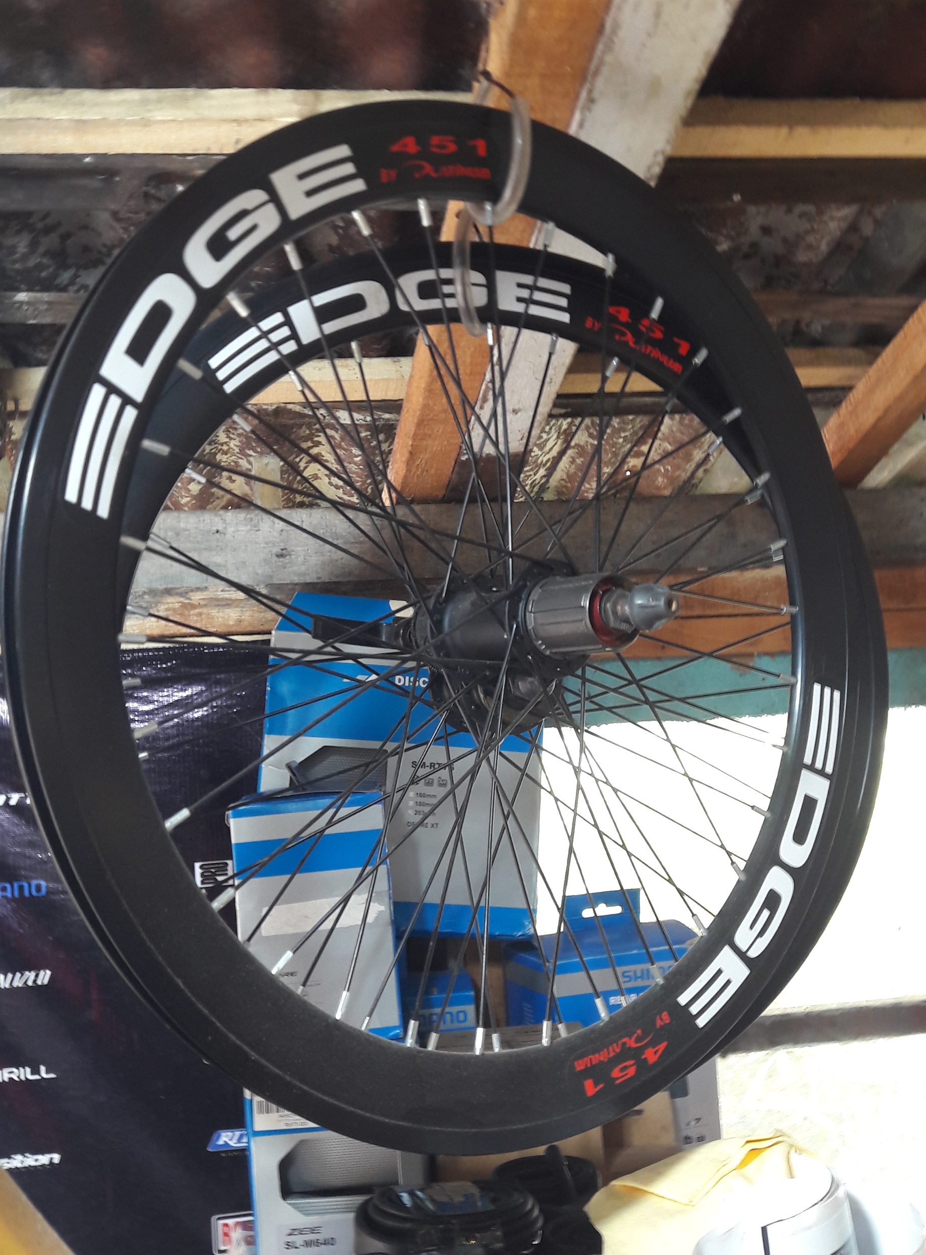 Edge velg sepeda