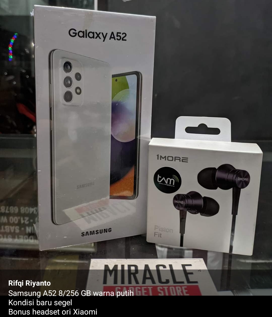 Samsung A52 8/256 GB warna putih Kondisi baru segel Bonus headset ori Xiaomi  Harga 4.900.000  Garansi resmi 1 Thn
