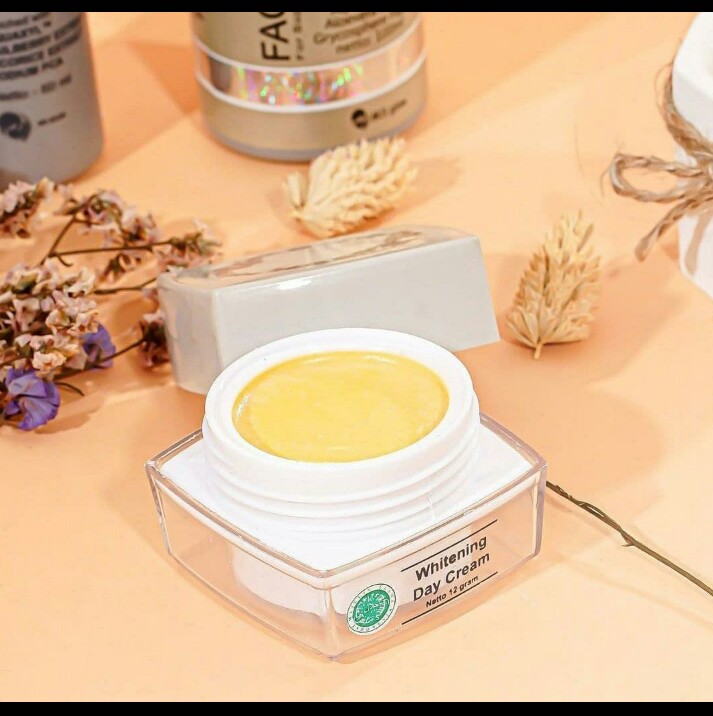Whitening day cream