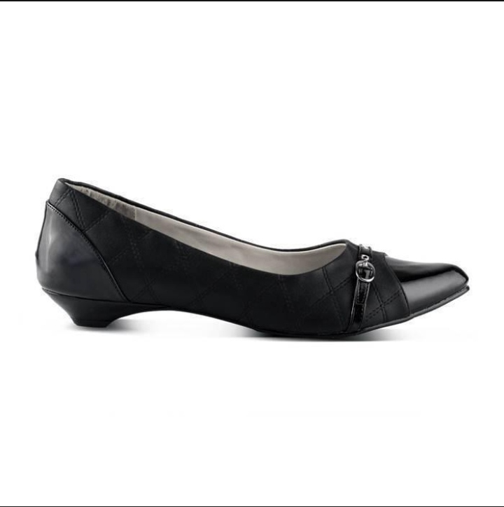 Sepatu hitam everflow Vpd 07
