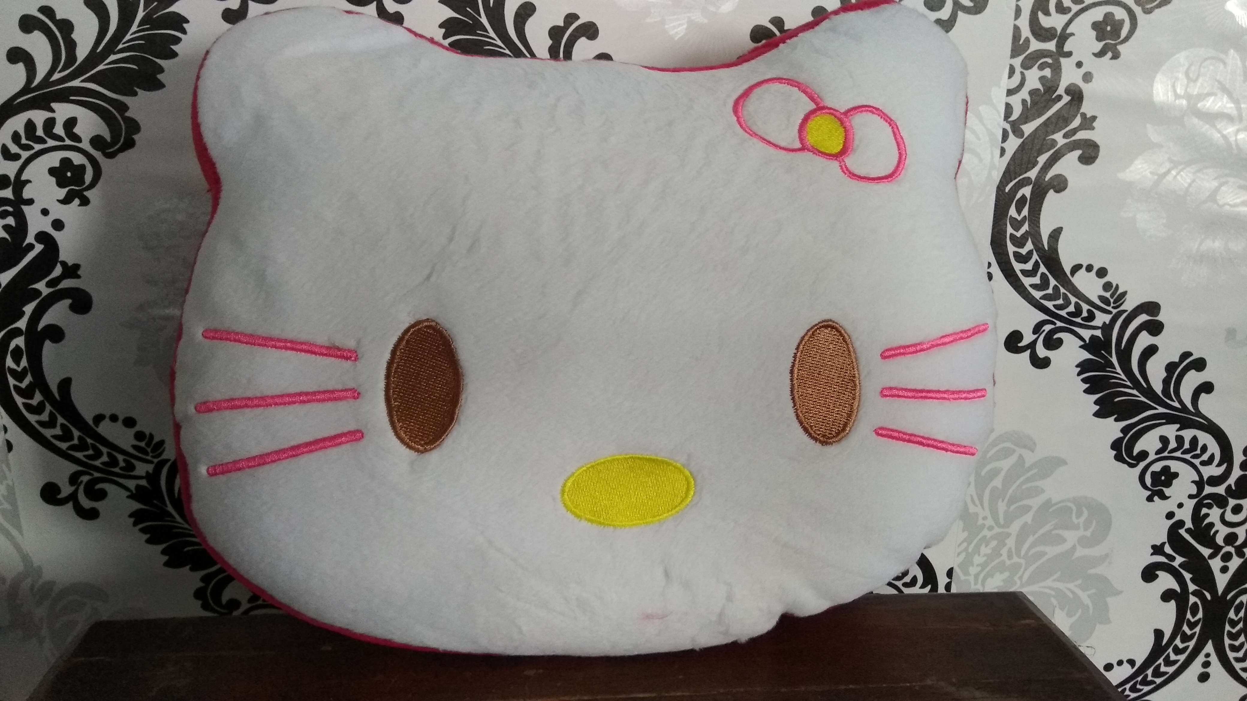 Boneka hello city