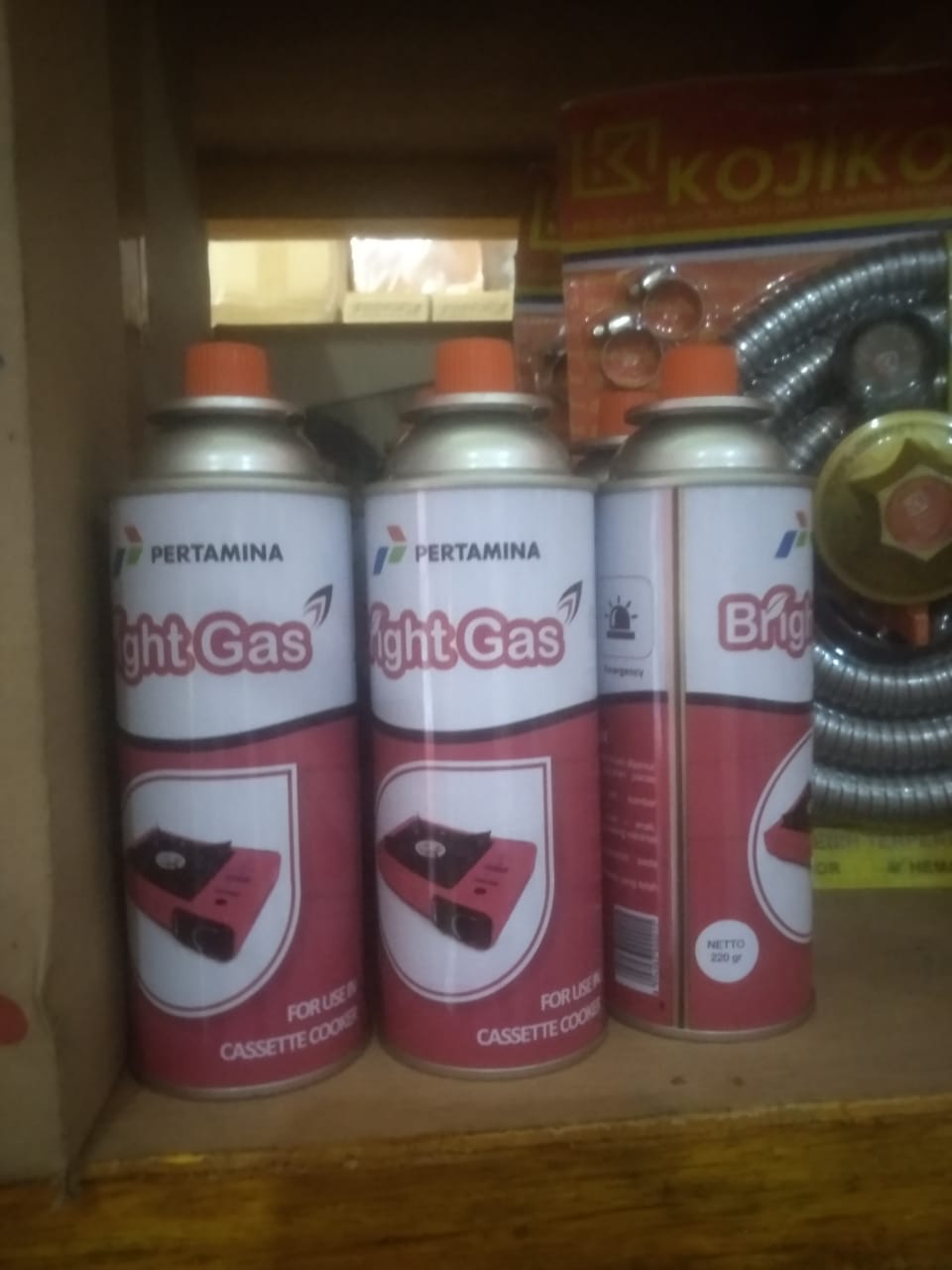 Gas