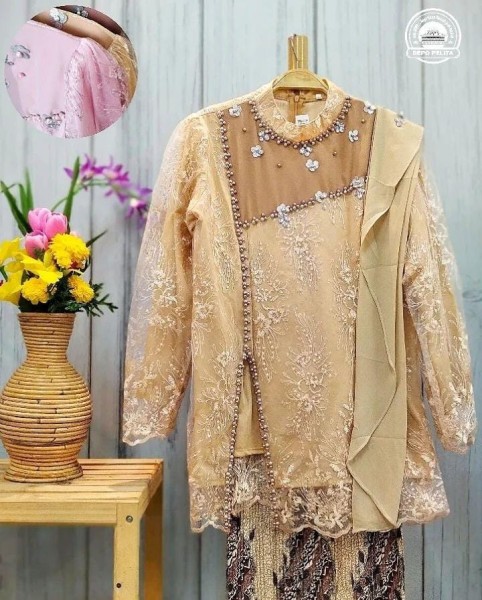 Blouse Brokat C