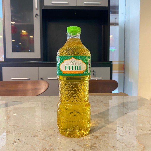 MINYAK FITRI 900ML