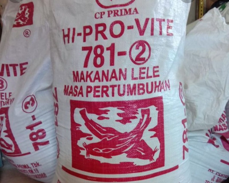 Pakan lele A-2 hibrofit